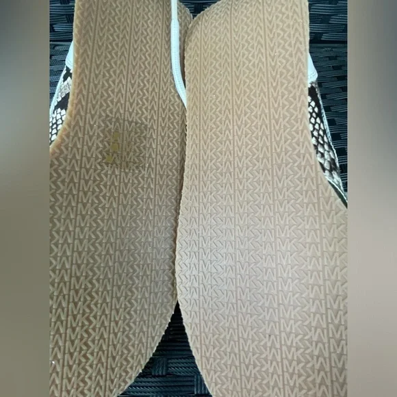 MICHAEL KORS Shoes,Michael Kors Sneakers Size 8.5 - Picture 12 of 16